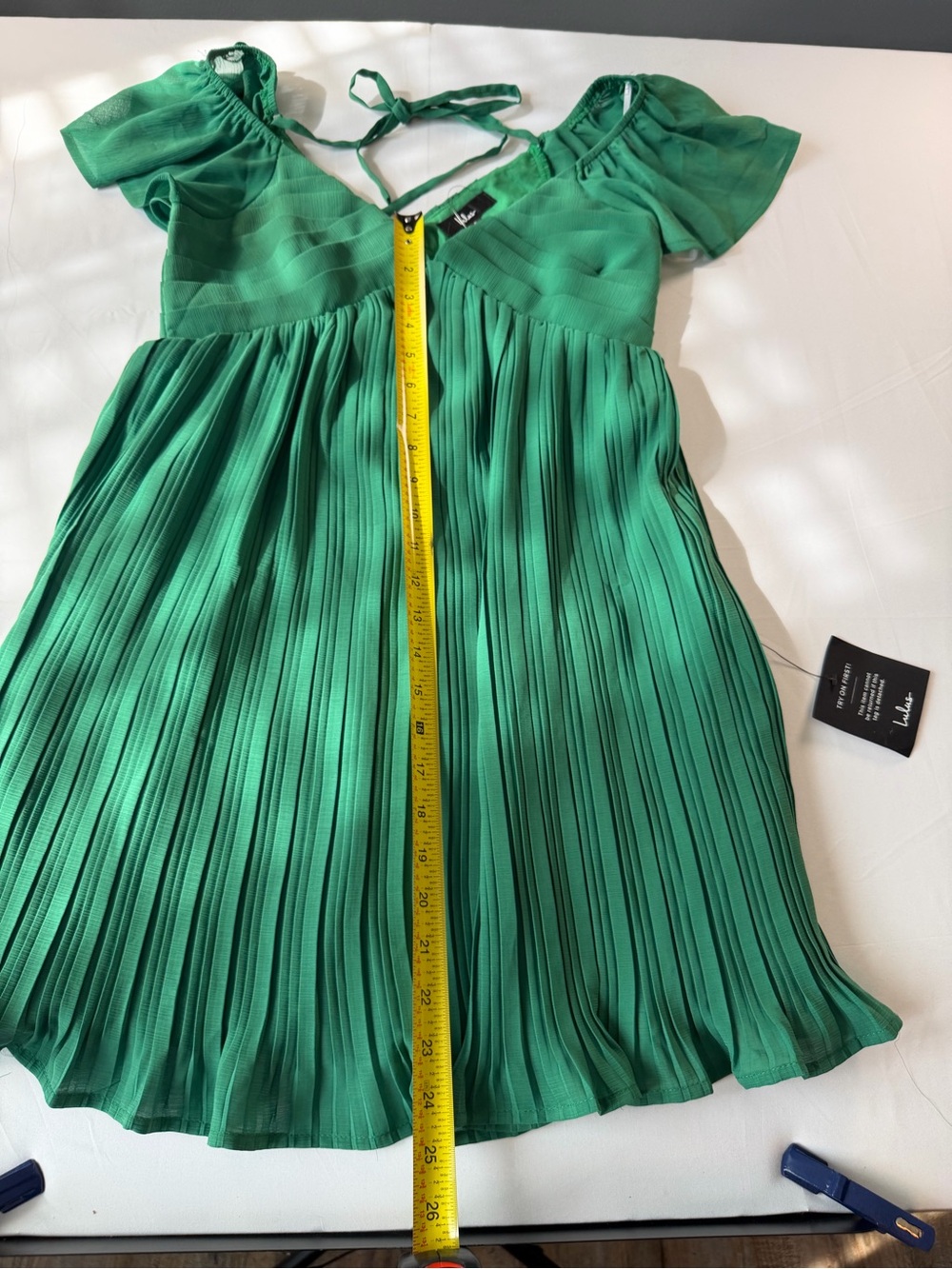 Lulu's Amalfi Coast Emerald Green Pleated Flutter Sleeve Dress NWT - Picture 7 of 9